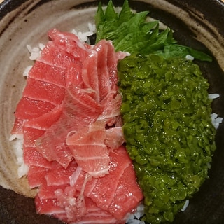 まぐろめかぶ丼